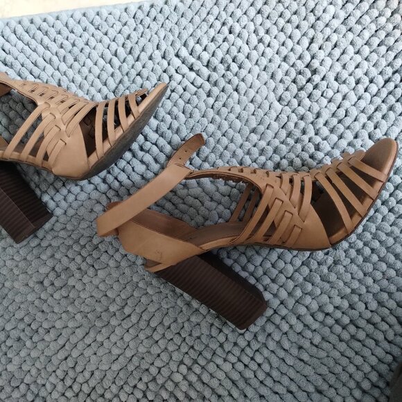Tan Merona Heels, 4inch Boho/Maximalist ✨ - Picture 3 of 5